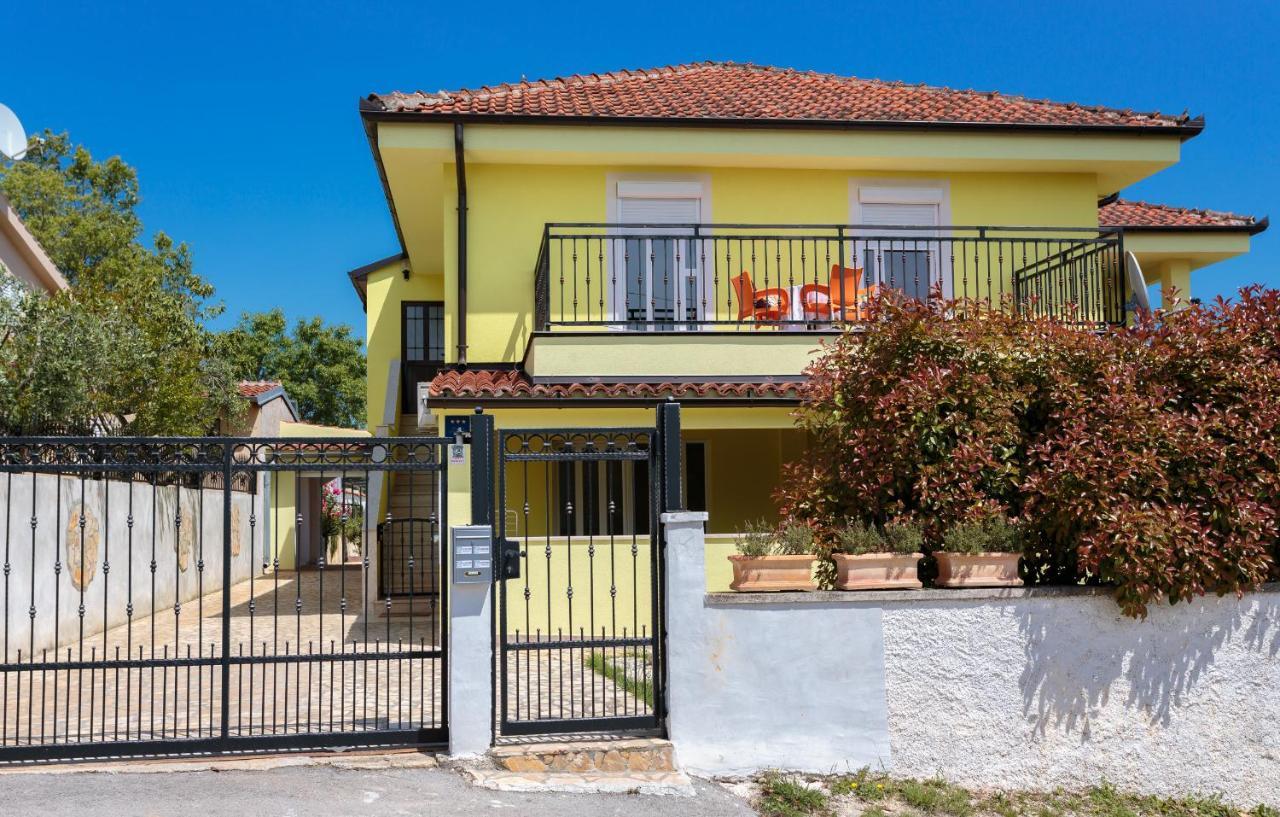 מדולין Apartments Dora Victoria Dream מראה חיצוני תמונה